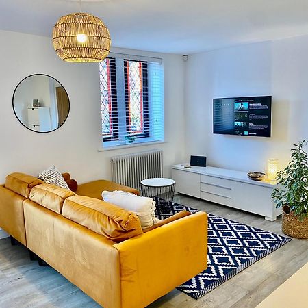 Boutique Chapel Apartment Within City Walls Честер Экстерьер фото